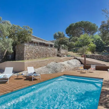 Villa Bodri, Maison En Pierre Avec Vue Et Piscine Chauffee