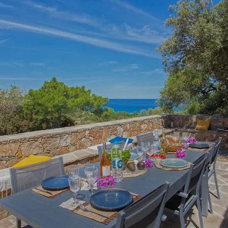 Villa Bodri, Maison En Pierre Avec Vue Et Piscine Chauffee
