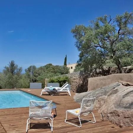 فيلة Bodri, Maison En Pierre Avec Vue Et Piscine Chauffee