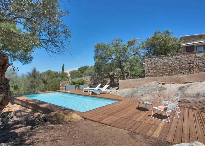 Bodri, Maison En Pierre Avec Vue Et Piscine Chauffee 别墅 *
