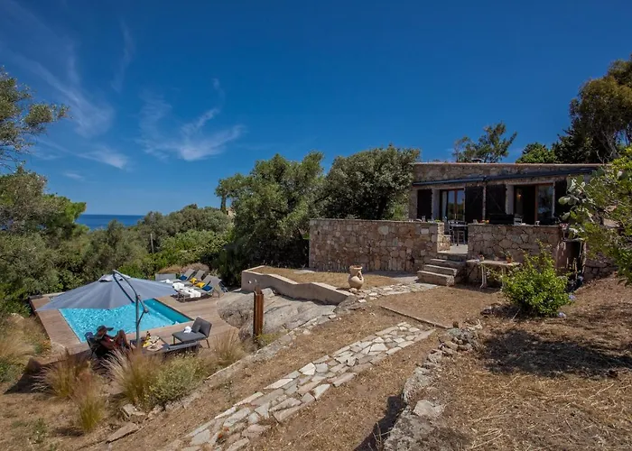 别墅 Bodri, Maison En Pierre Avec Vue Et Piscine Chauffee LʼÎle-Rousse
