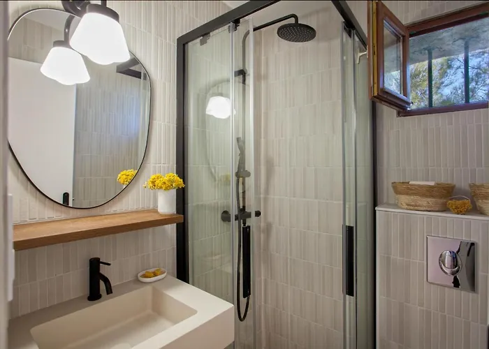 别墅 Bodri, Maison En Pierre Avec Vue Et Piscine Chauffee